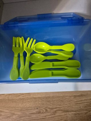 Cocinita de juguete con accesorios
