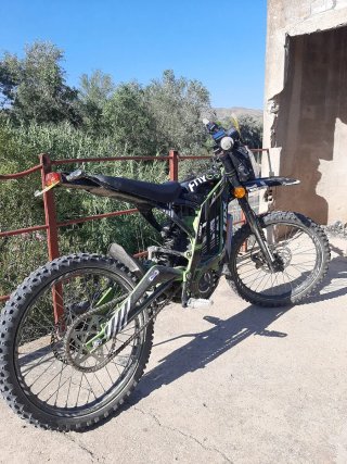 Surron Enduro/Motocross Eléctrica MATRICULADA.