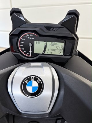 BMW C 400 GT 2019 - 5.800km - Baúl SHAD