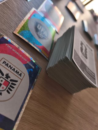 Lote 200 cromos Panini Mundial 2026