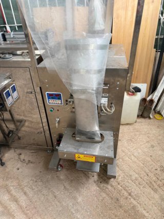 Máquina Envasadora Vertical Automática Líquidos