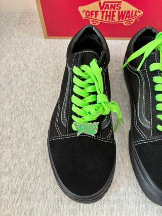 Scarpe Vans nere con lacci verdi taglia 42