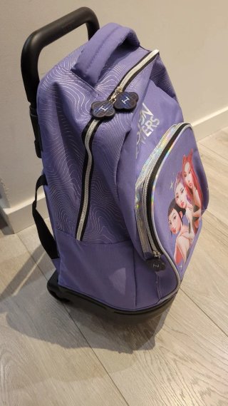 Mochila de ruedas Kpop Demon Hunters Lila