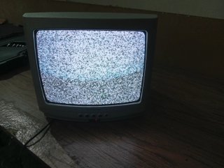 Televisor Antiguo Gris
