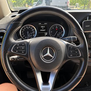 Mercedes-Benz Vito 2023
