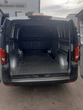 Mercedes-Benz Vito 2023