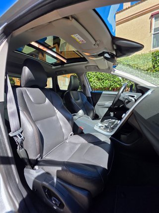 Volvo XC60 Volvo XC60 2.4 D5 AWD Momentum Auto