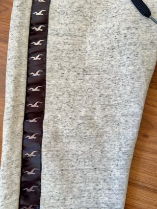Pantalón jogger Hollister color gris jaspeado S
