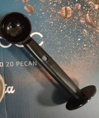 Cuchara compactadora de cafe de cecotec