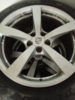 Llantas Porsche 18 Originales + Neumático