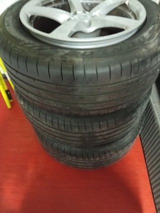 Llantas Porsche 18 Originales + Neumático
