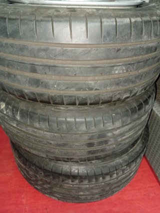 Llantas Porsche 18 Originales + Neumático