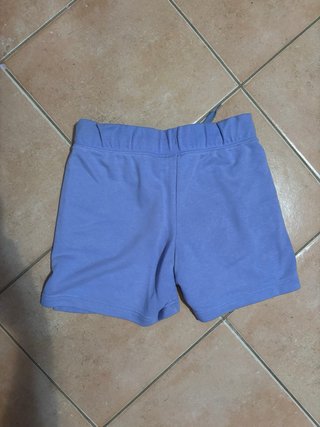 SÓLO VENDI EN TENERIFE  Pantalón corto Nike morado