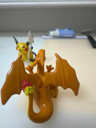 Figurita oficial Charizard Pokémon