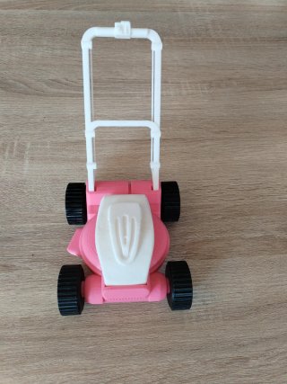 Corta Relva Barbie/Ken Rosa e Branco