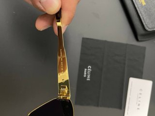 Occhiali da sole Celine Triomphe dorati CL40253U