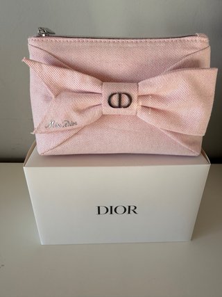 Neceser Miss Dior Rosa con Cosméticos