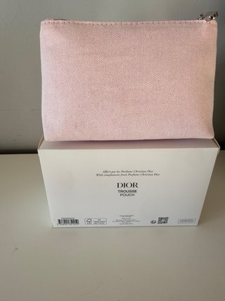 Neceser Miss Dior Rosa con Cosméticos