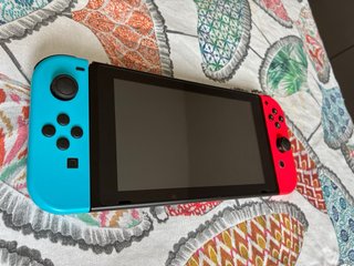 Nintendo Switch Impoluta + Tutti gli accessori