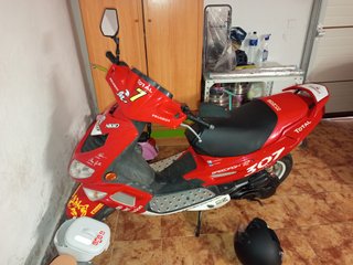 Peugeot Speedfight 2 Roja ITV
