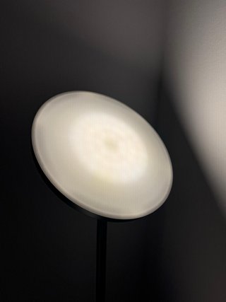 Lámpara de pie LED moderna