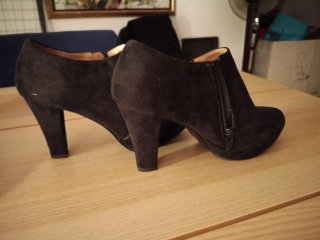 Botines ante negros con plataforma