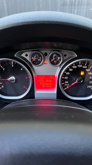 Ford Kuga Etiqueta B