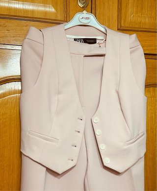 Conjunto chaqueta y chaleco rosa