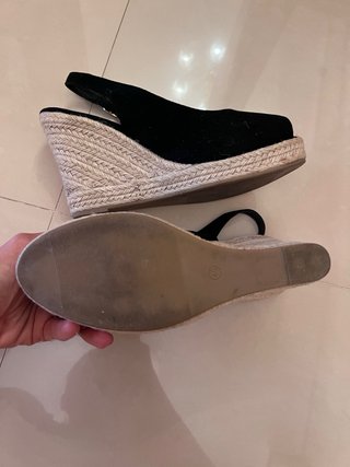 Cuñas negras talla 40