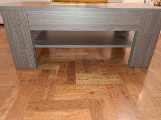 Mesa centro elevable gris con cristal