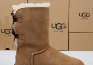 Stivali UGG Marroni con Fiocchi