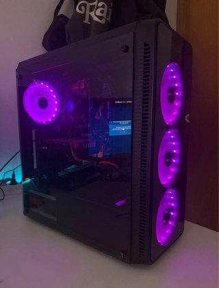 PC Gaming con luces LED