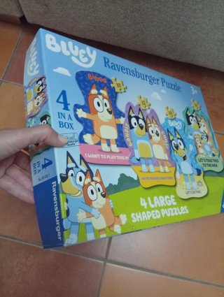 Puzzle grande Ravensburger Bluey 4 en 1