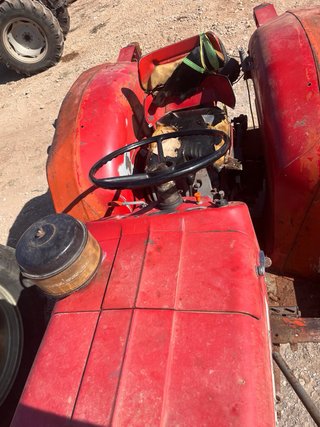 Tractor Massey Ferguson 147