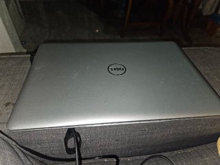 Portátil Dell Inspiron 17