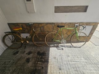 Bicicleta de carretera verde