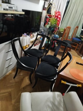 Juego de 4 sillas negras