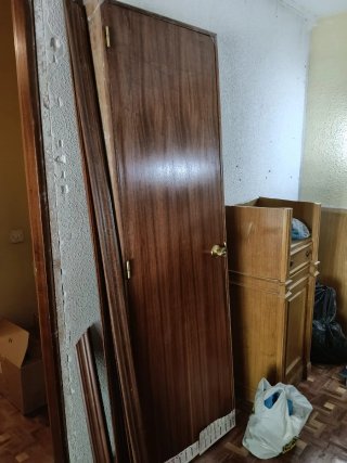 Puertas de madera para baño