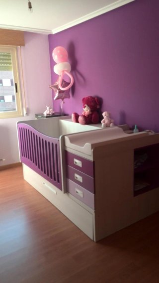 Cuna convertible, colchones, edredones, sabanas
