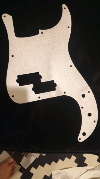 Golpeador Squier Precision Bass Aluminio