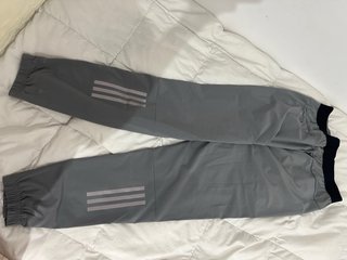 Pantalón Cortavientos Adidas Gris