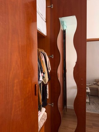 Armario de madera 4 puertas