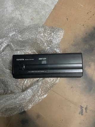 Cargador CD Toyota HDT-120 Original