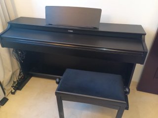 Piano Yamaha Arius YDP-163
