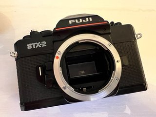 Fuji STX-2 Cámara Analógica + Objetivo 50mm f/1.9