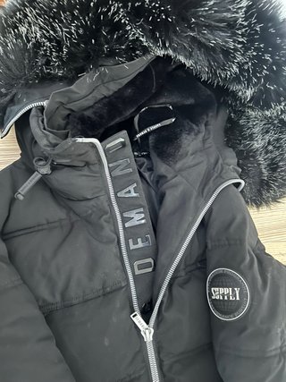 Parka Supply & Demand con capucha