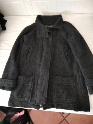 Chaqueta gris de lana