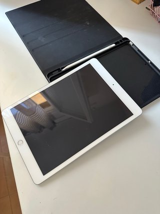 iPad 7ª Gen 128GB + Funda + Lápiz