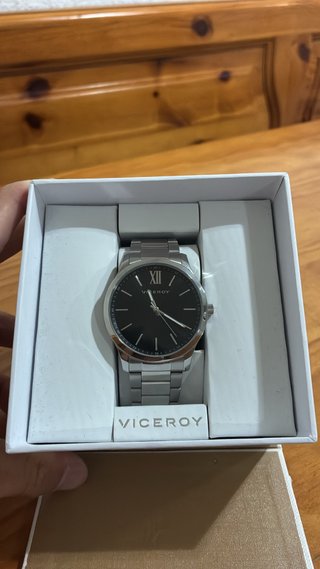 Reloj Viceroy Elegante Negro y Plateado