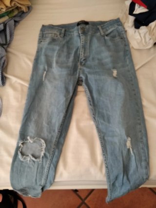 Jeans H&M desgastados talla M